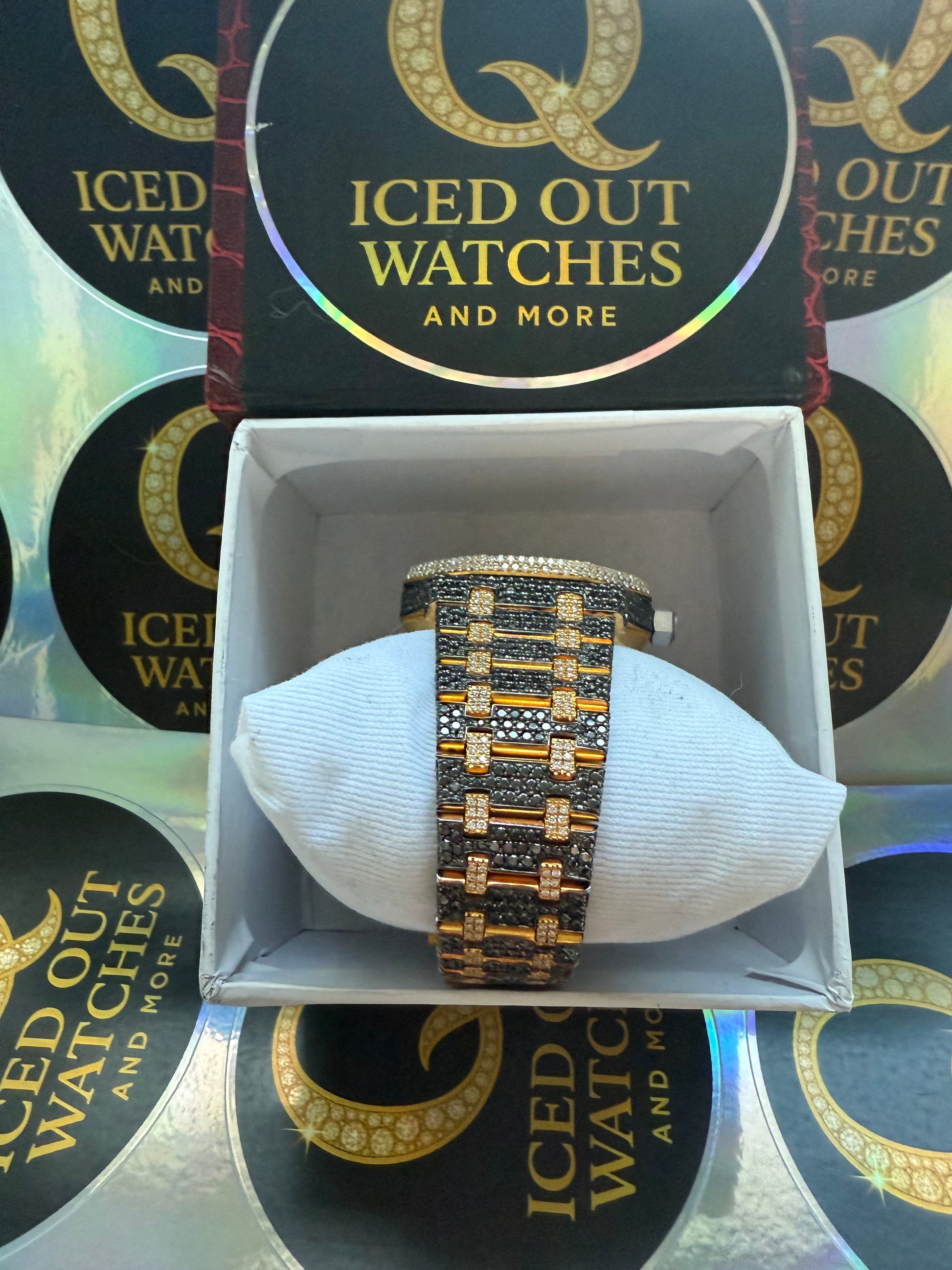18 karaats verguld gouden AP / Zwart / Wit rainbow - VVS moissanite