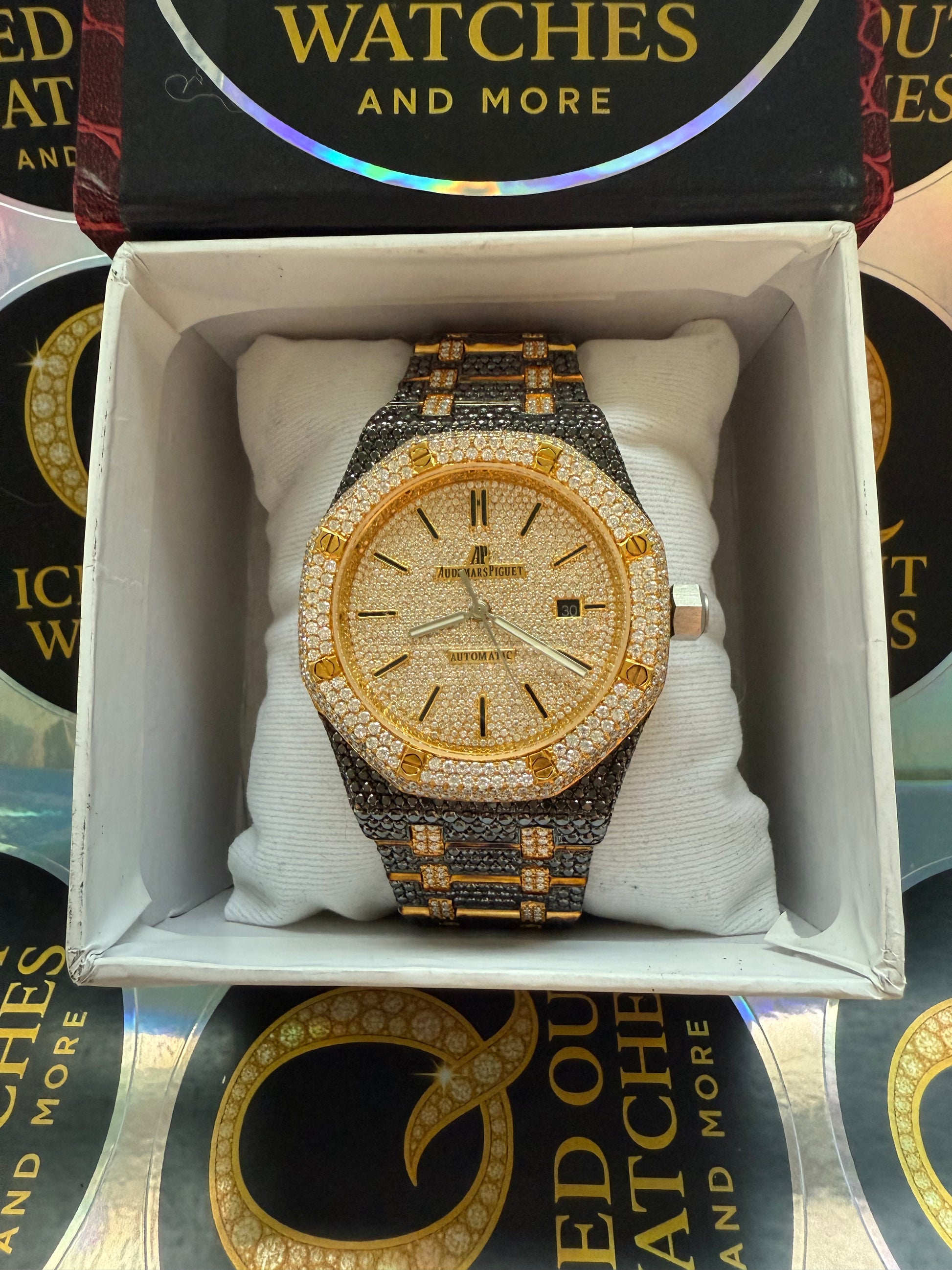 18 karaats verguld gouden AP / Zwart / Wit rainbow - VVS moissanite