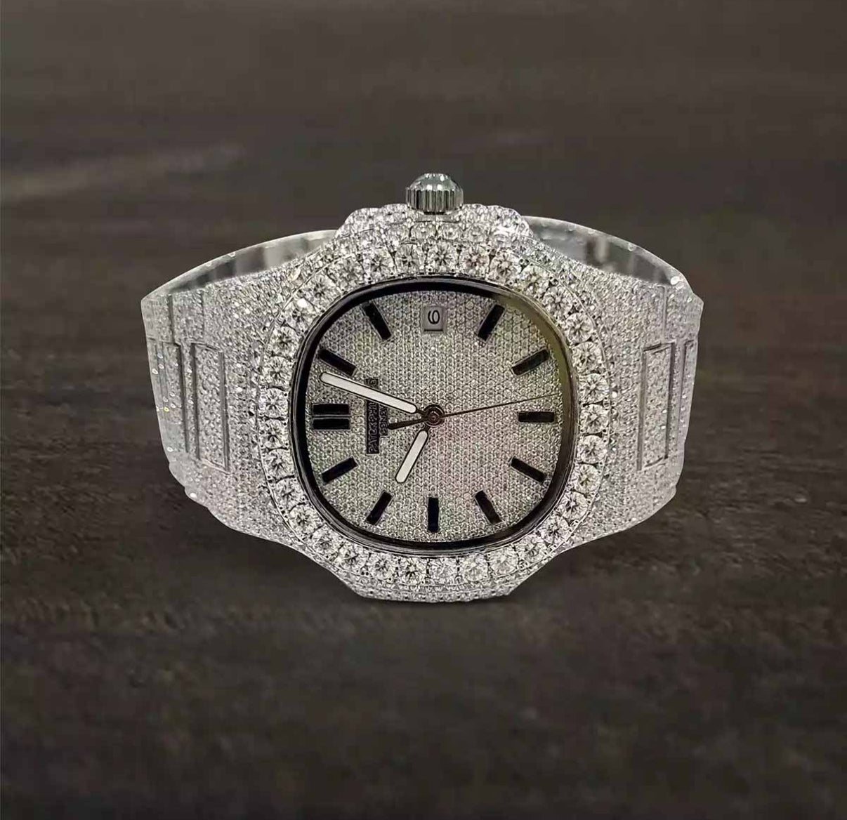 Patek Philippe Nautilus 5711 (ZF factory) - VVS Moissanite