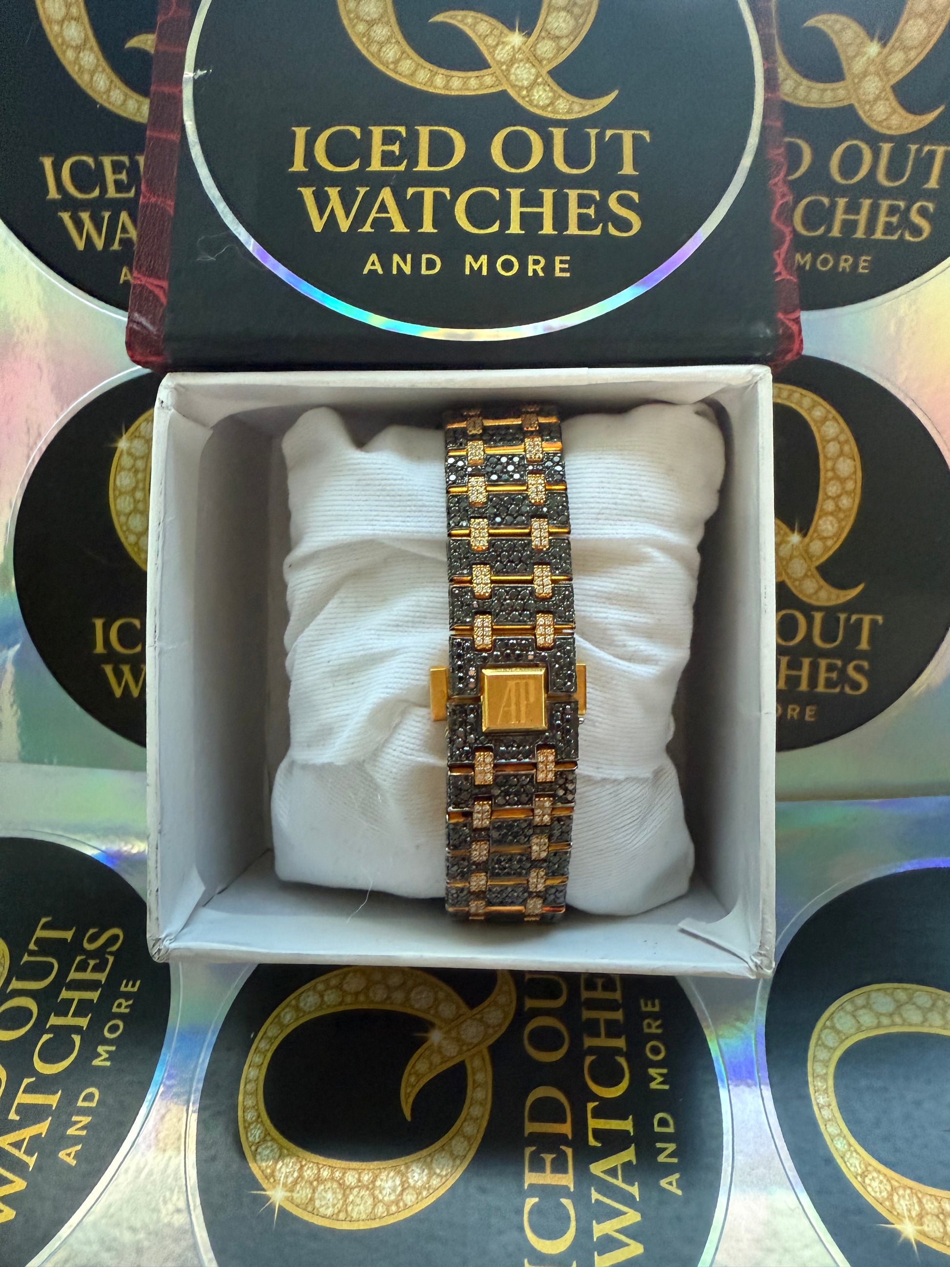 18 karaats verguld gouden AP / Zwart / Wit rainbow - VVS moissanite