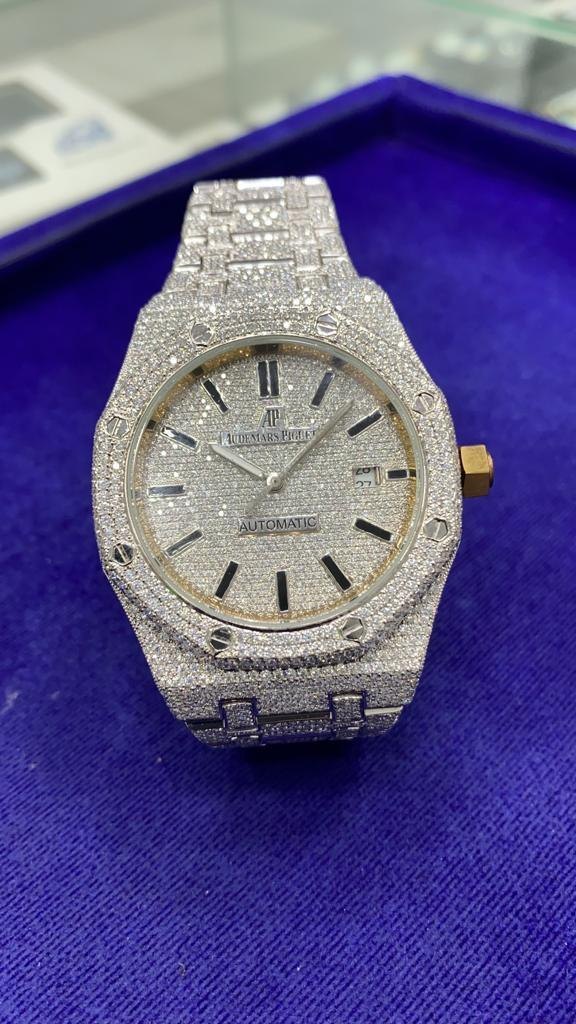 Audemars Piquet ( Iced Out ) - VVS Moissanite
